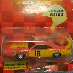 Vintage Nascar Classics Stockcar Joe Frasson '69 Dodge #18 1/64 Diecast Stockcar